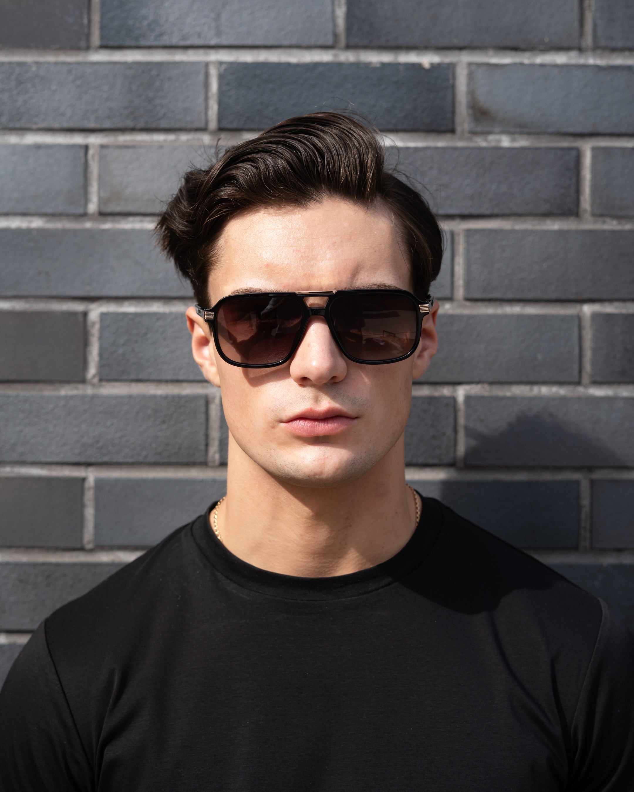 Flyer Glasses - Black/Gold