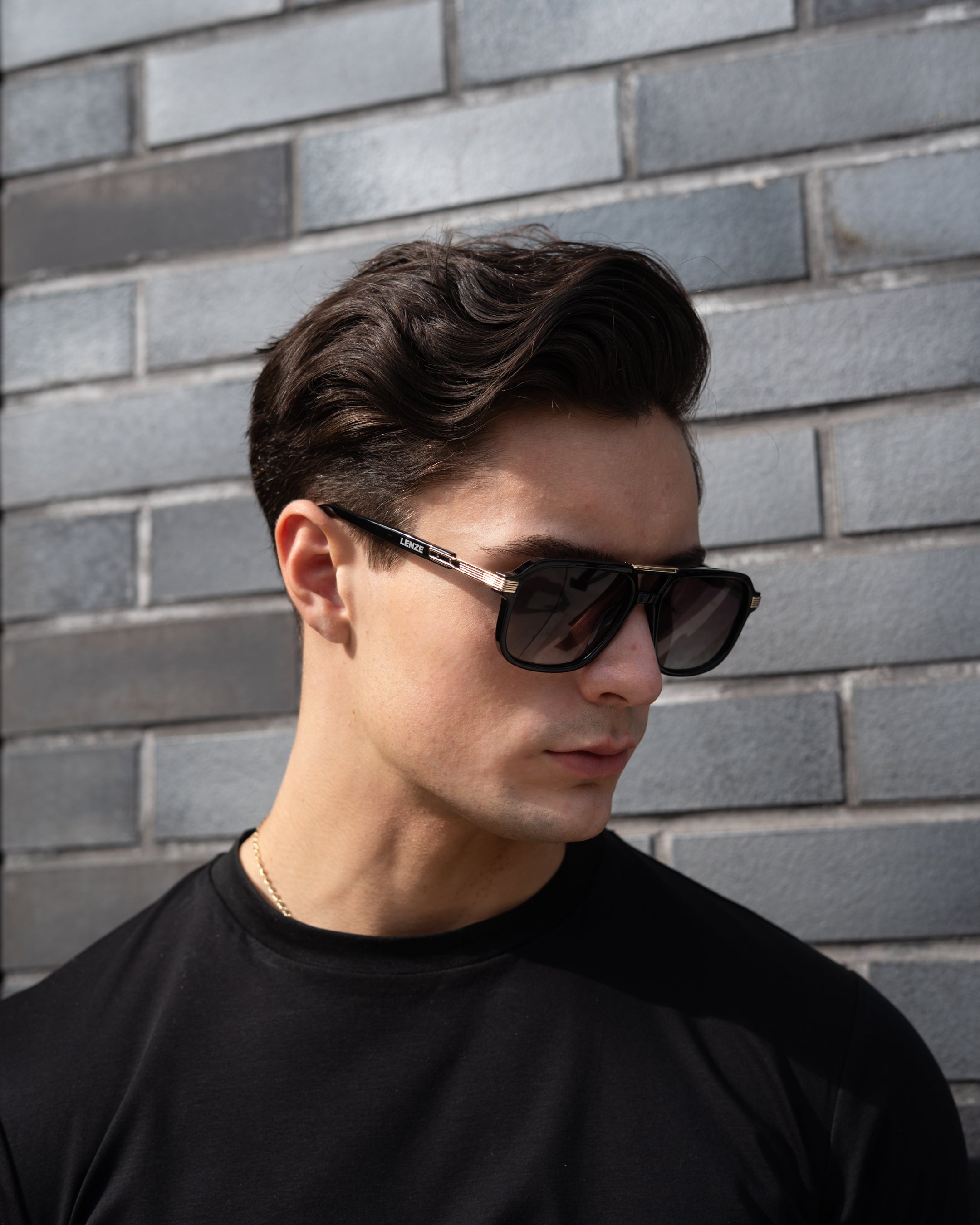 Flyer Glasses - Black/Gold